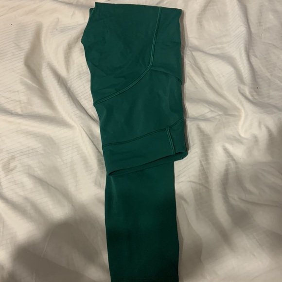 Lululemon leggings “Forest Green” - Picture 6 of 8